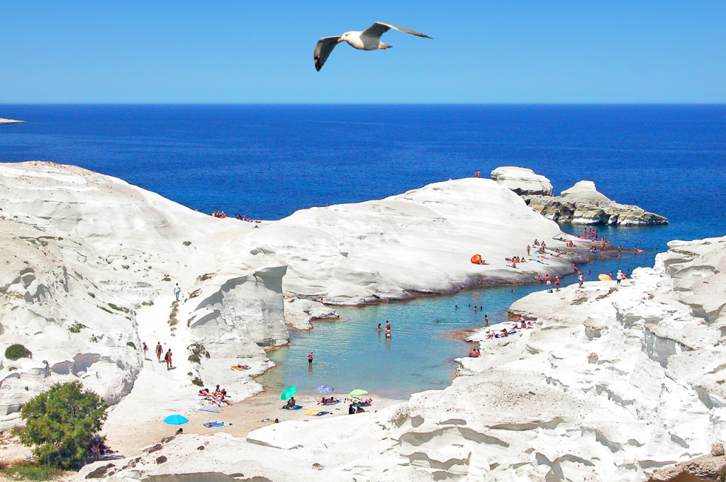 Sarakiniko beach