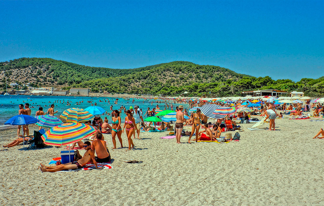 Пляж Сес Салинес.