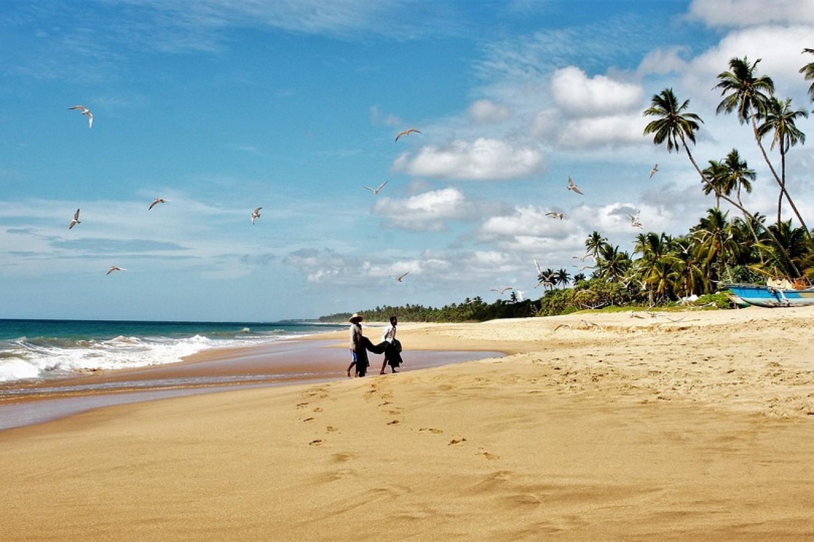 Пляжи Шри-Ланки в феврале поистине прекрасны. Переходный период от лучшего времени года к сезону погодных перемен.