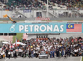 Starting grid of 2010 Malaysian GP crop.jpg