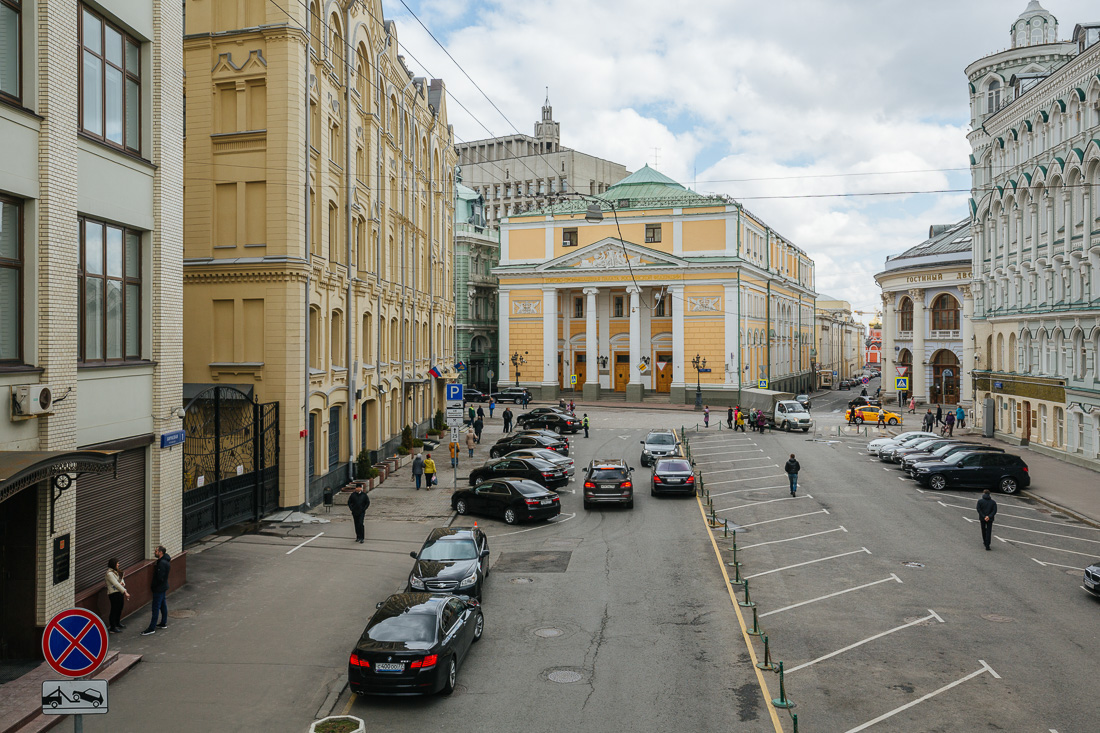 Гостиный переулок. Рыбный переулок Москва. Рыбный переулок моя улица. Переулок рыбы. Рыбный переулок сейчас.