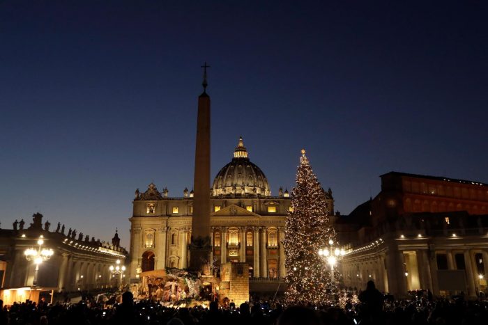 Рождественские ясли на площади Святого Петра
