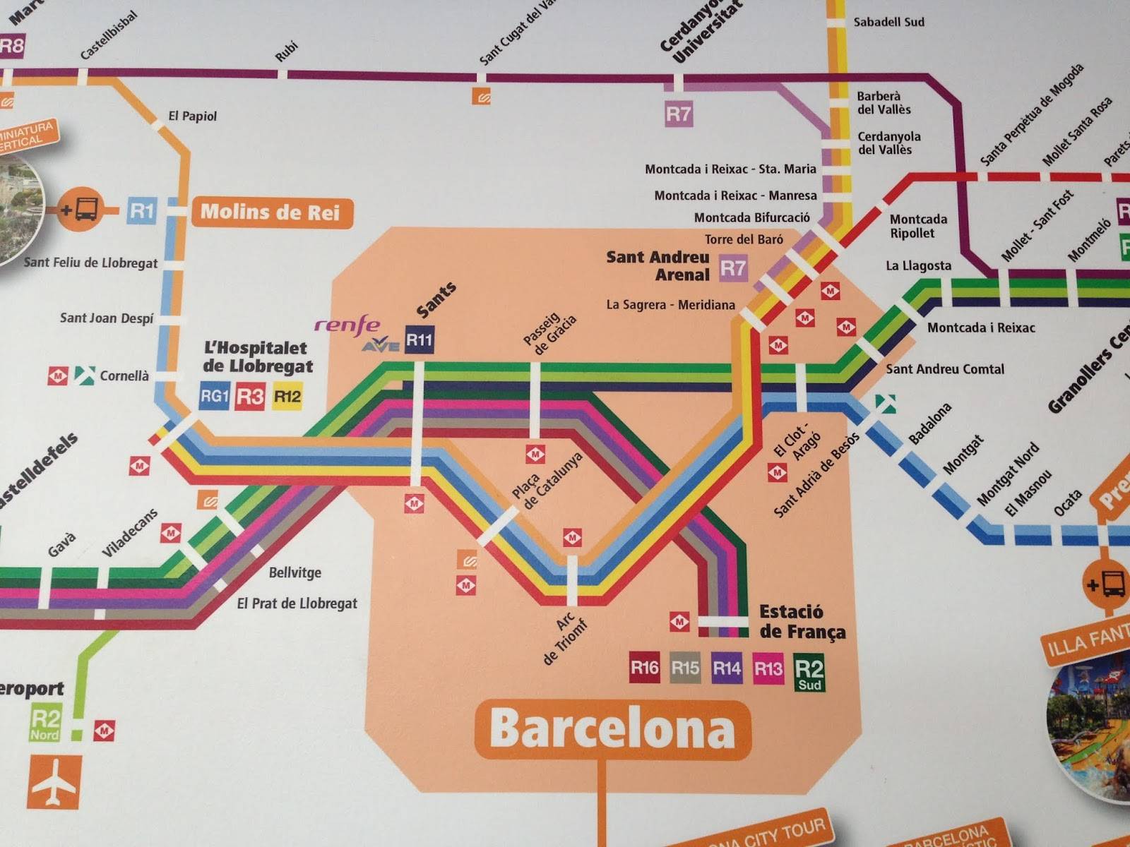 Мадрид как добраться. Барселона аэропорт на карте. Из аэропорта Барселоны. Карта электричек Барселона. Барселона вокзал Сантс на карте.