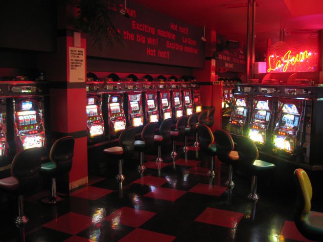 Зал игровых автоматов