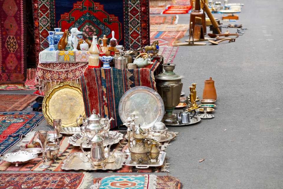 Блошиный рынок в Ереване