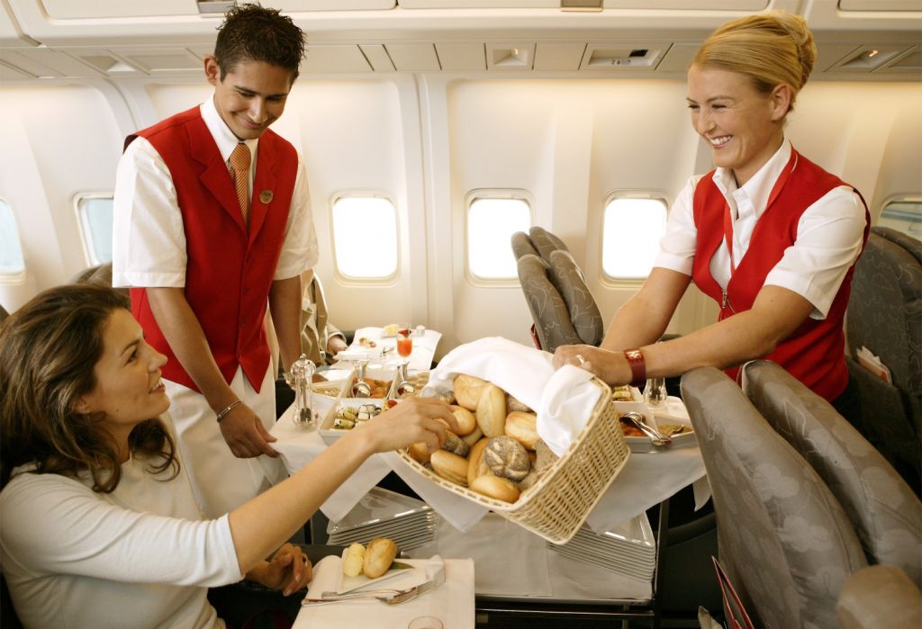 Какую еду можно взять с собой в полет и в каком виде лучше пронести ее на борт самолета