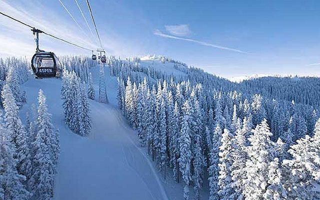 Лучшие горнолыжные курорты мира для встречи Нового года