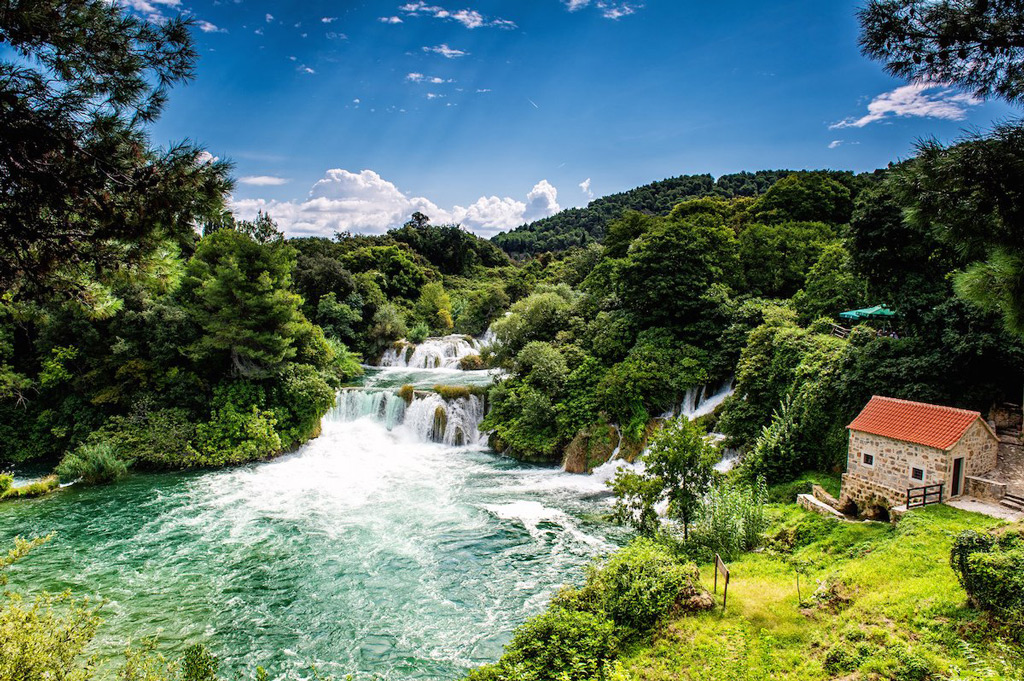 Фото: Водопад в потрясающем национальном парке Крка