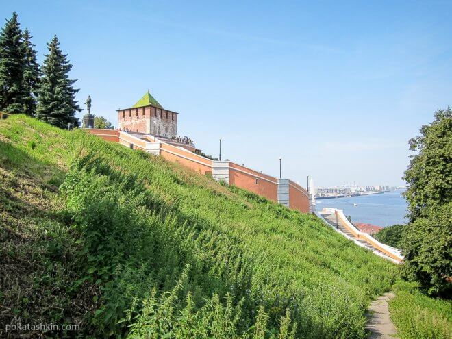 Чкаловская лестница и Нижегородский кремль (Нижний Новгород)