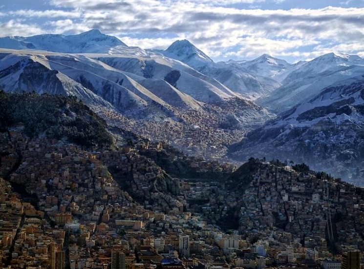 Столица Боливии - высокогорный город Ла-Пас