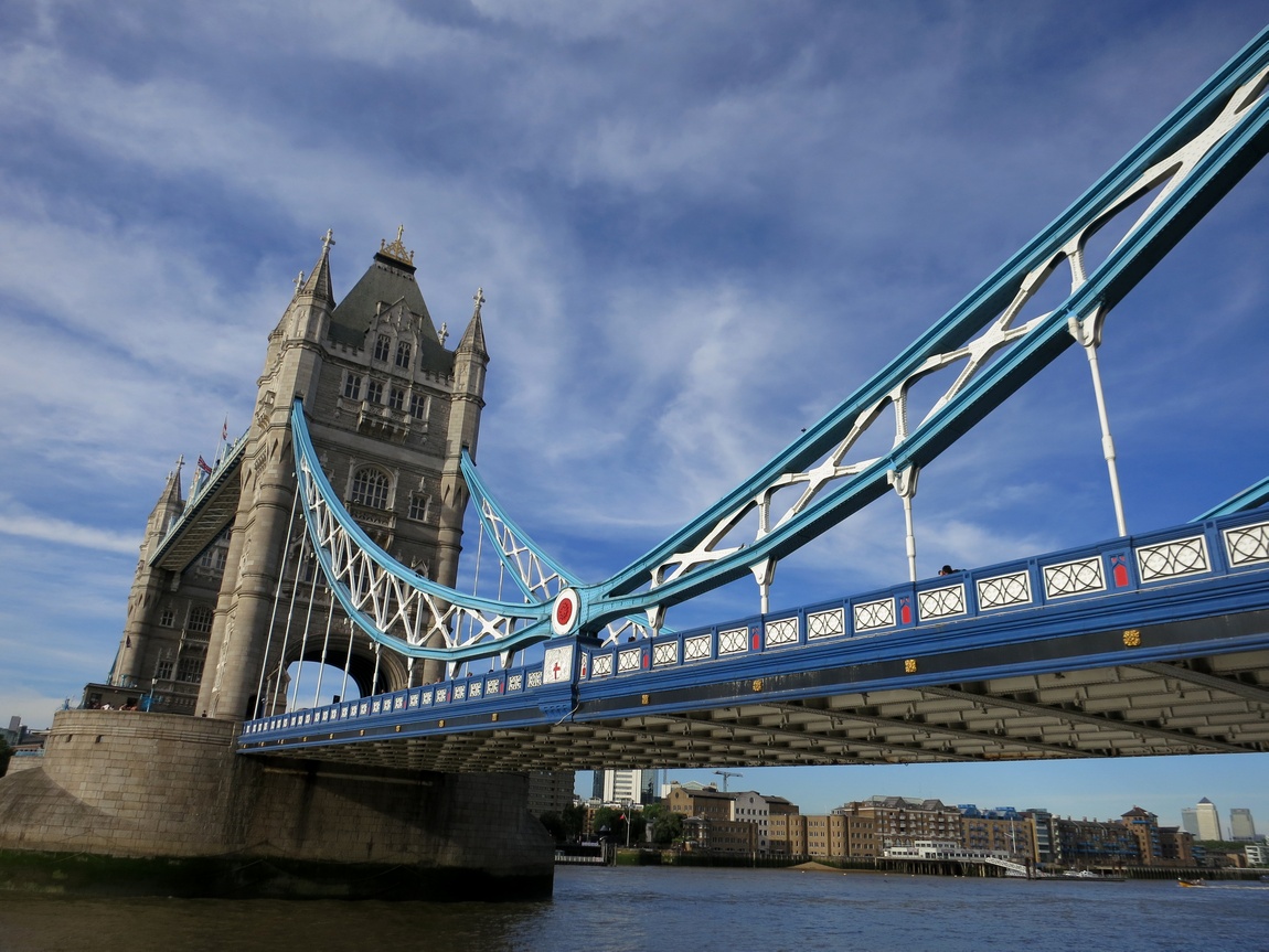 Тауэрский мост в Лондоне (Англия)
