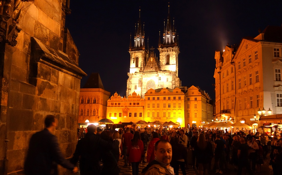 Ночной город Прага (Чехия)