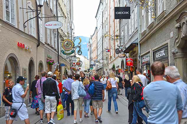 shopping street salzburg