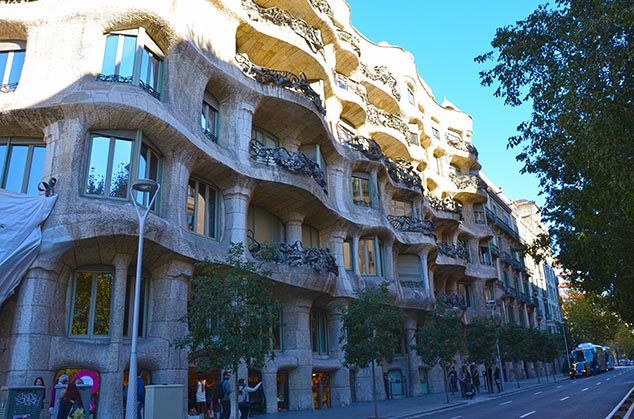 gaudi style barcelona